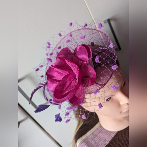 New Lilac Purple Fascinator - Picture 4 of 7